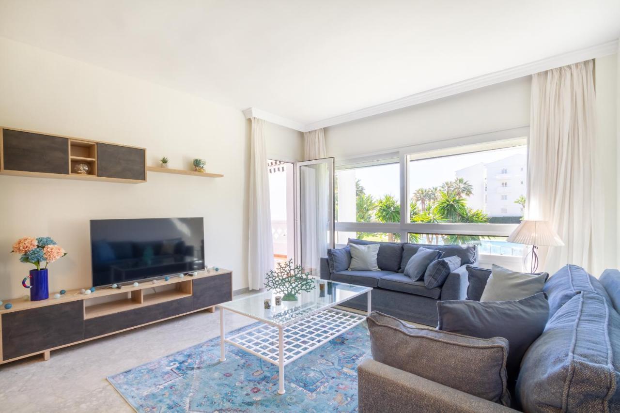 Banus - Banus Playa Rocio Beachfront Complex