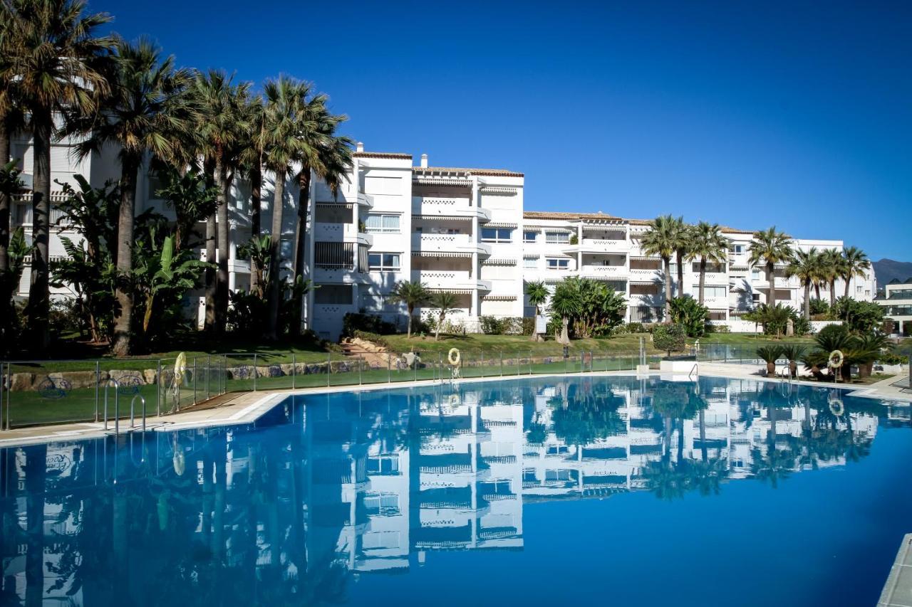 Banus - Banus Playa Rocio Beachfront Complex *